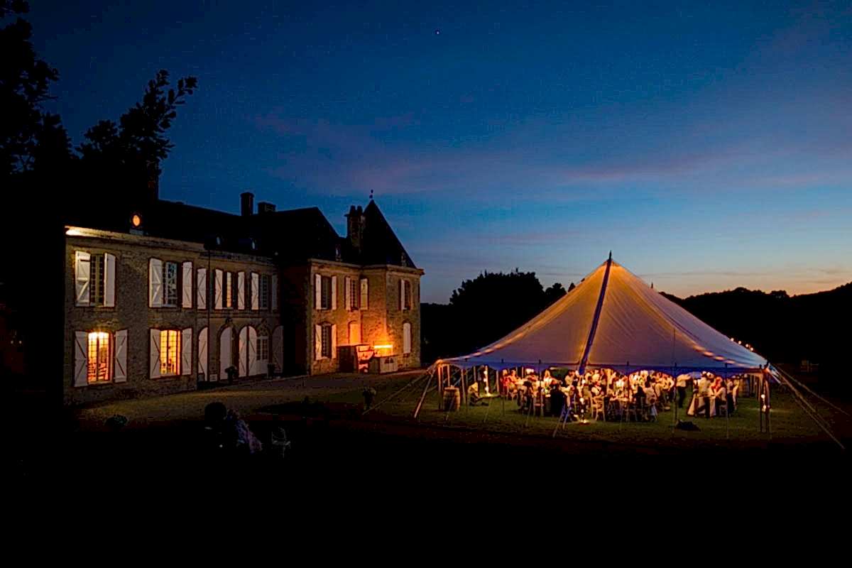 Chateau De Lacoste at night