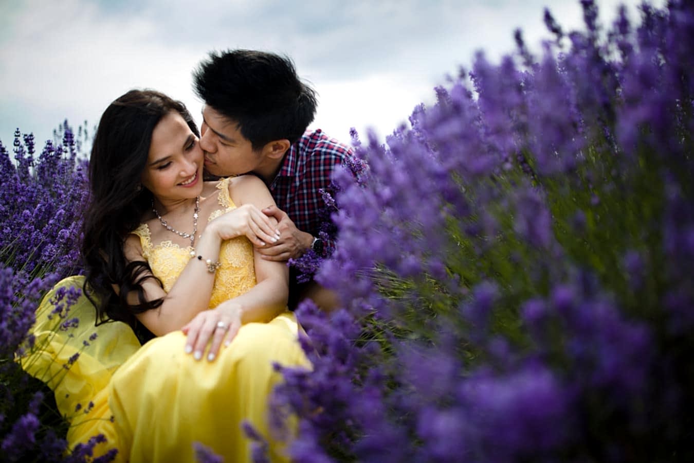choosing a photographer for your wedding